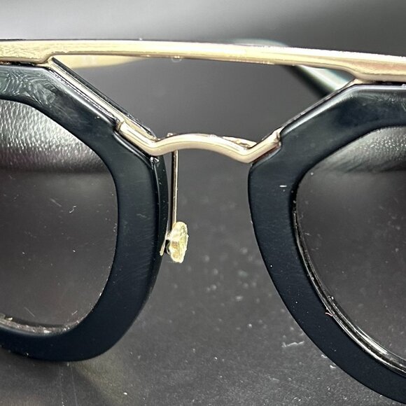 Authentic Prada SPR 09Q Cinema Runway Sunglasses 1AB-0A7 Italy NEED NEW NOSEPADS - Picture 12 of 12